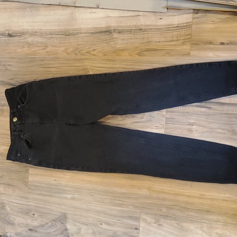 Black high waisted skinny jeans